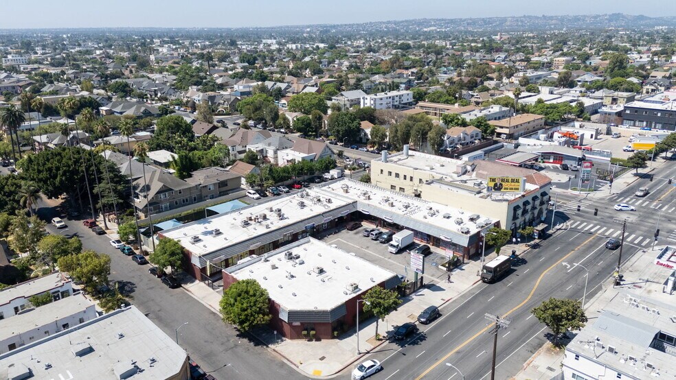 More Photos Of 1660 W Adams Blvd, Los Angeles Storefront For Sale