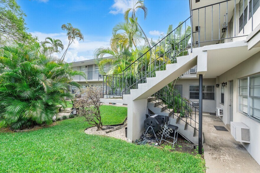 More Photos Of 515 SE 9th St, Fort Lauderdale Apartments For Sale