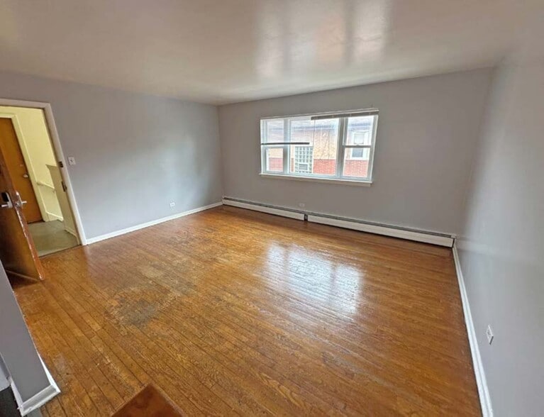 More Photos Of 3631 147th St, Midlothian Apartments For Sale