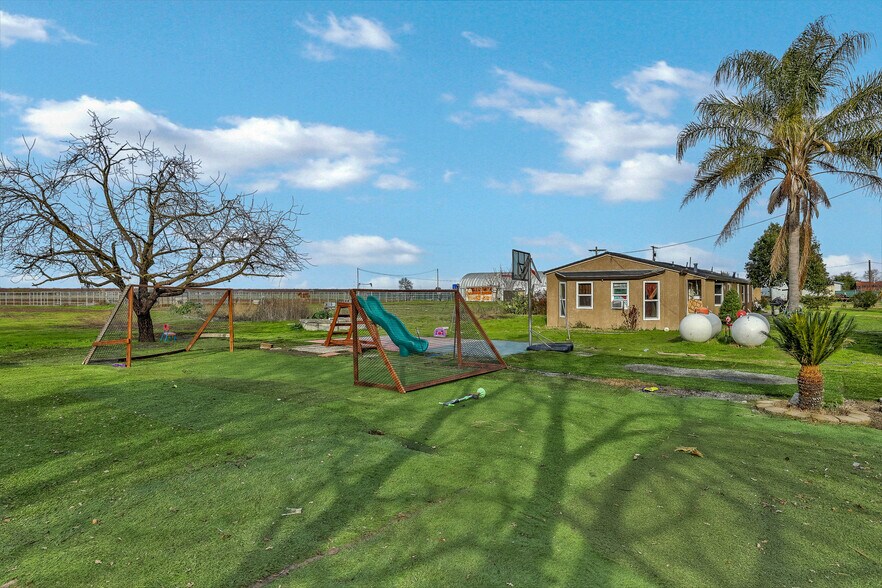 More Photos Of 5125 Kaiser Rd, Stockton Apartments For Sale