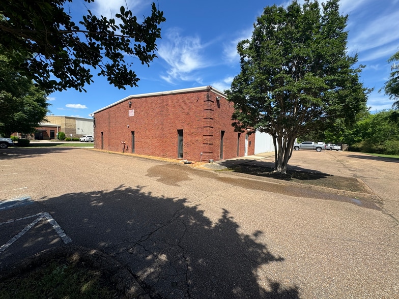 Primary Photo Of 310 Moore Ln, Collierville Warehouse For Lease
