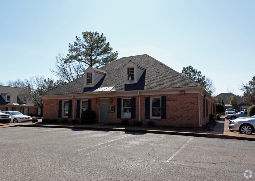 More Photos Of 2004 Exeter Rd, Germantown Medical For Lease