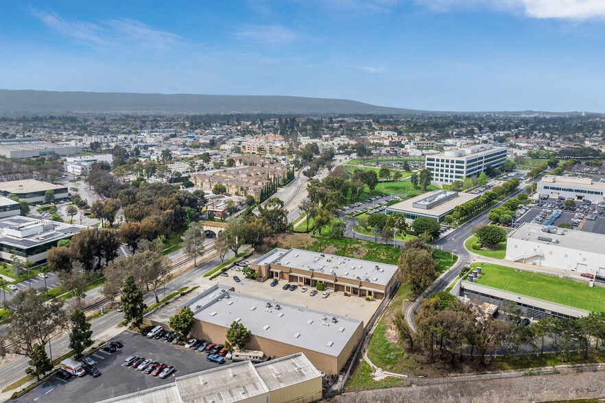 More Photos Of 1741 Torrance Blvd, Torrance Flex For Lease