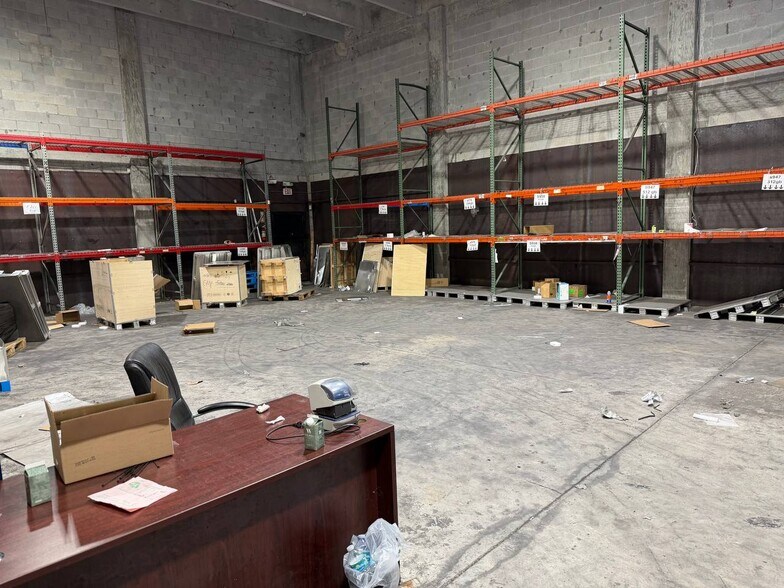 More Photos Of 10850 NW 27th St, Doral Warehouse For Sale