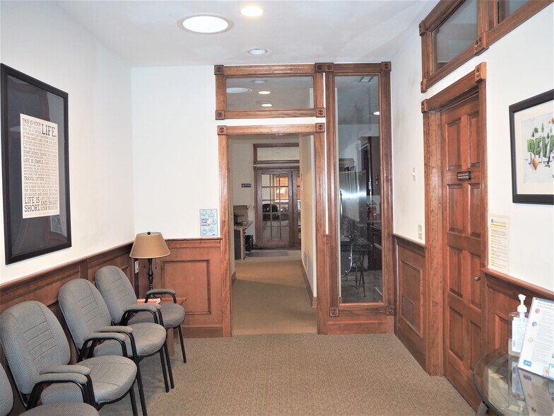 More Photos Of 60 Gailwood Dr, Saint Peters Medical For Lease