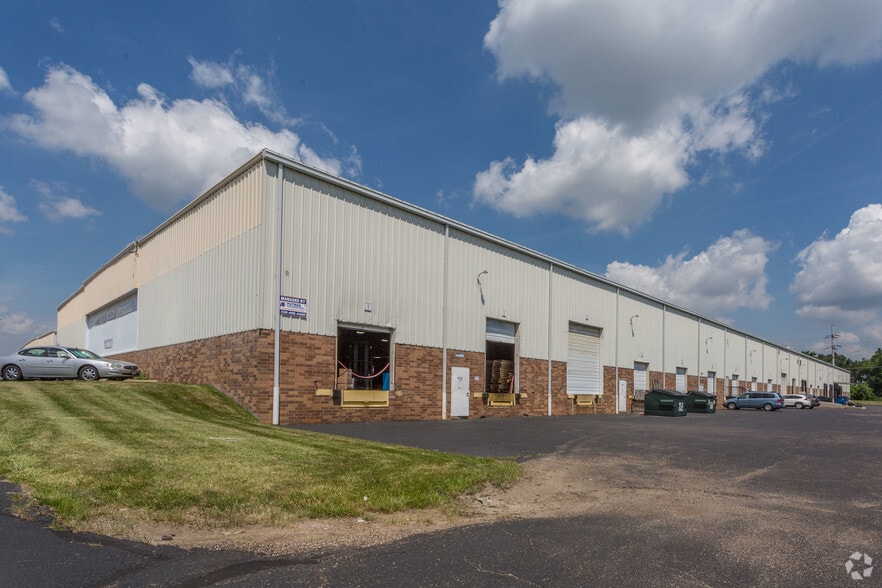 More Photos Of 4250-4276 Strausser St NW, Canton Warehouse For Lease