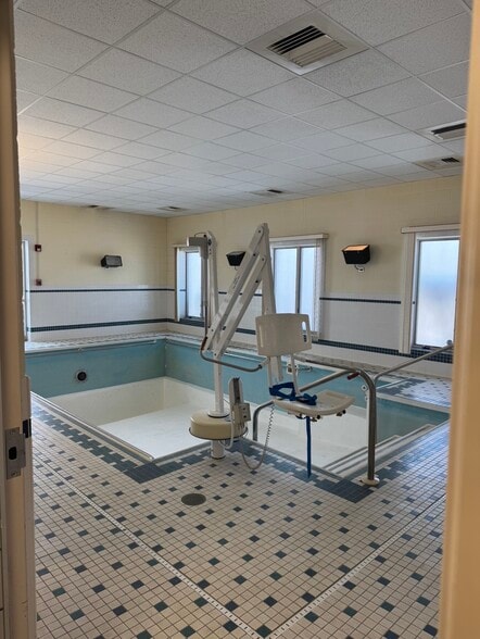 More Photos Of 177 Meadowbrook Ln, Duncansville Rehabilitation Center For Lease