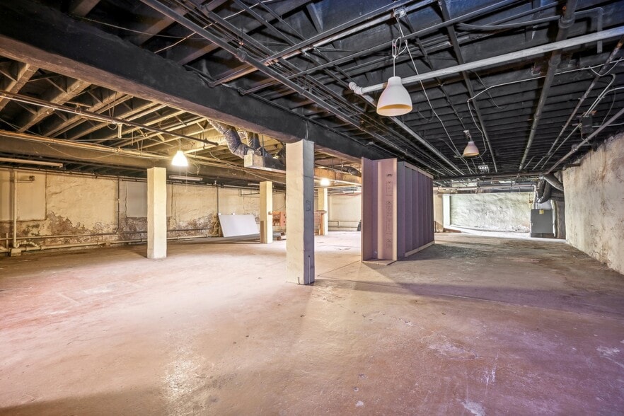More Photos Of 1027 S Clinton Ave, Trenton Office For Sale