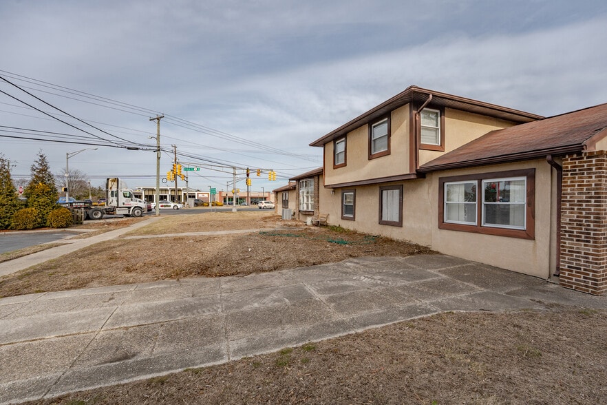 More Photos Of 98 New Rd, Somers Point Showroom For Sale