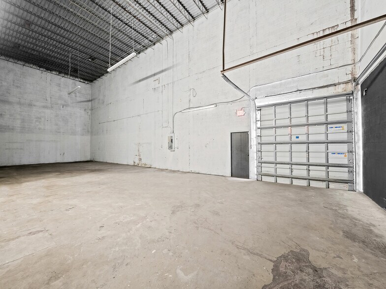 More Photos Of 837 NW 8th Ave, Fort Lauderdale Warehouse For Sale