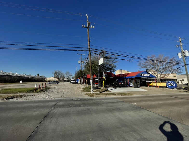 More Photos Of 4920 W 34th St, Houston Land For Sale