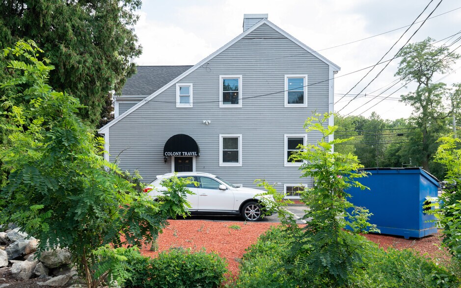 More Photos Of 36 Salem St, Lynnfield Office For Lease