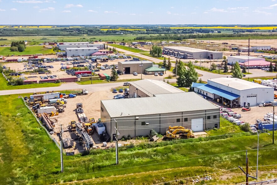 More Photos Of 1404 10th St, Nisku Warehouse For Lease