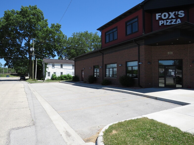 More Photos Of 403 S Main St, Wilmington Freestanding For Sale