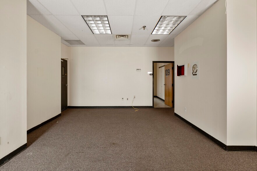 More Photos Of 273 Asylum St, Hartford Office For Sale