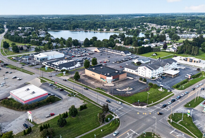More Photos Of 14941 South Ave, Columbiana General Retail For Sale