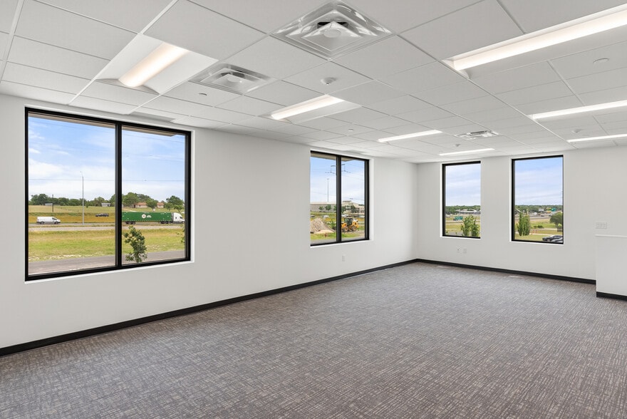 More Photos Of 4949 N Loop 1604 W, San Antonio Unknown For Lease