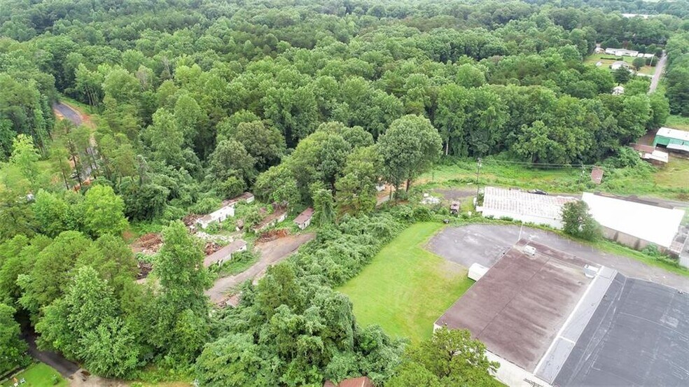 More Photos Of 298 By-Pass 123 Hwy, Seneca Warehouse For Sale