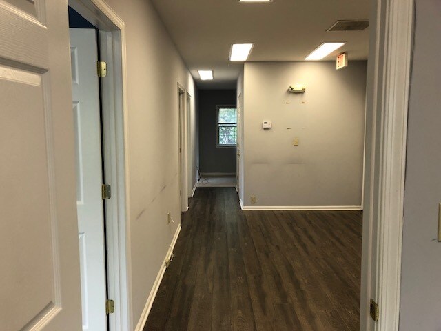 More Photos Of 722 Grant St, Herndon Medical For Sale