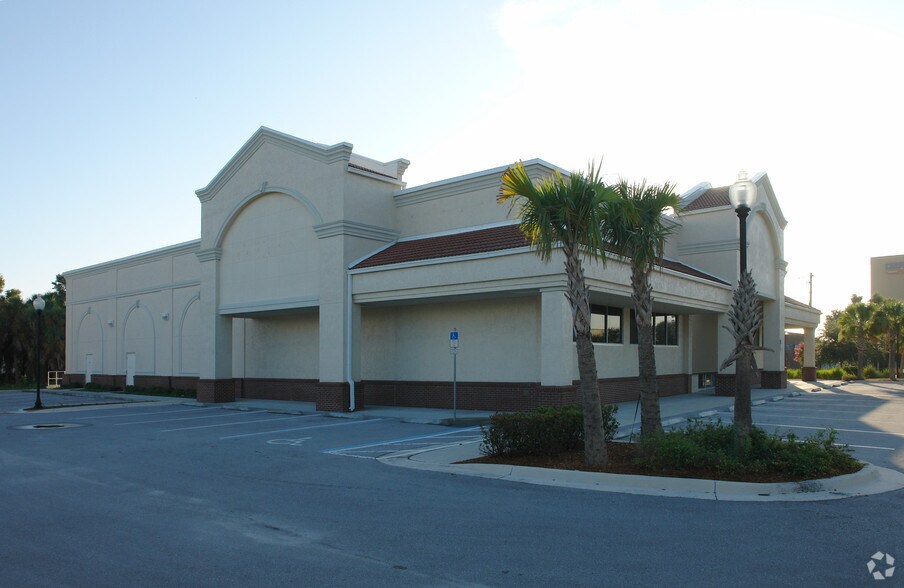 More Photos Of 550 W 1st St, Sanford Freestanding For Sale