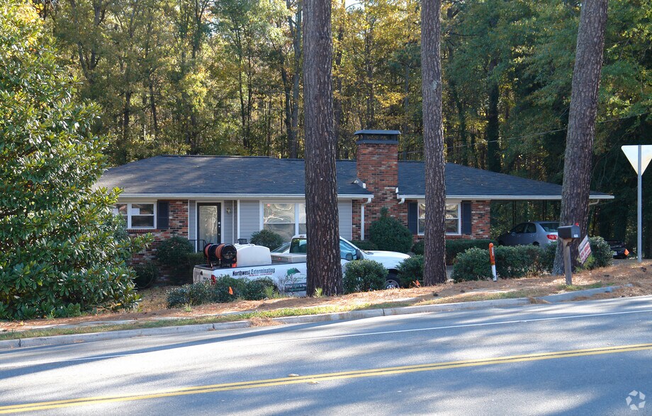 More Photos Of 193 N Main St, Alpharetta Office For Sale