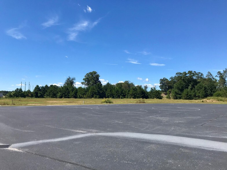 More Photos Of 230 Industrial Park Rd, Baldwin Warehouse For Lease