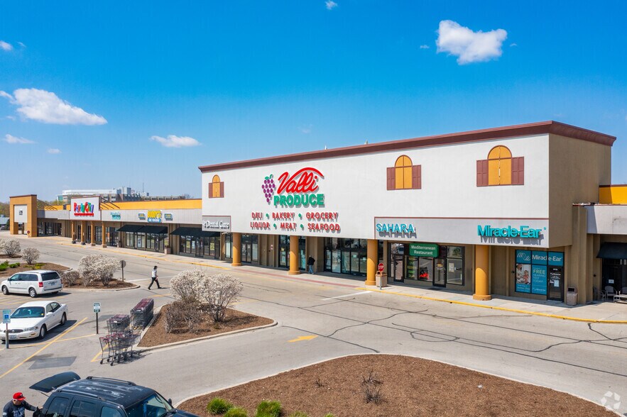 More Photos Of 5830-5980 E State St, Rockford Storefront For Lease