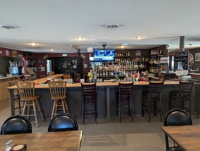 More Photos Of 14254 Salmon La Sac Rd, Ronald Restaurant For Sale