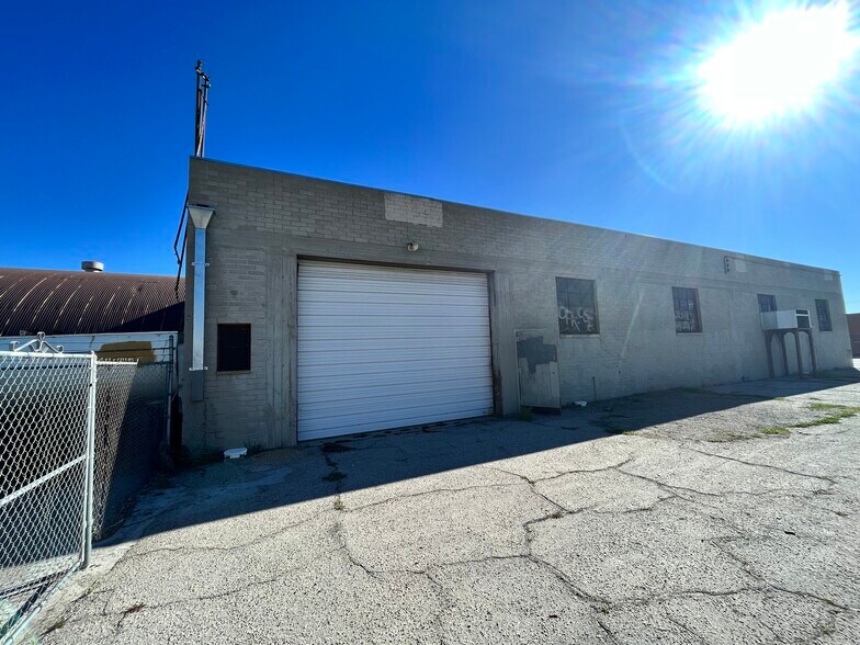 Primary Photo Of 112 N Arrowhead Ave, San Bernardino Warehouse For Lease
