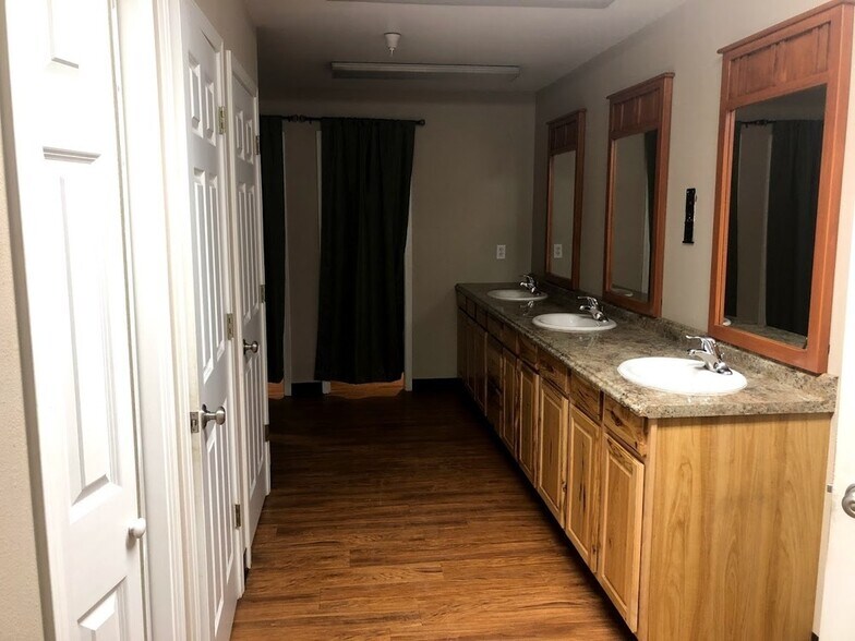 More Photos Of 10280 3W St SW, Killdeer Industrial For Sale