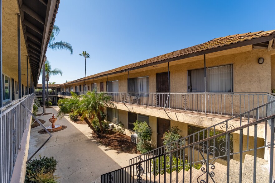 More Photos Of 2221 E Lenita Ln, Santa Ana Apartments For Sale