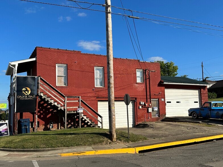 More Photos Of 2300 Greenup Ave, Ashland Storefront Retail Residential For Lease