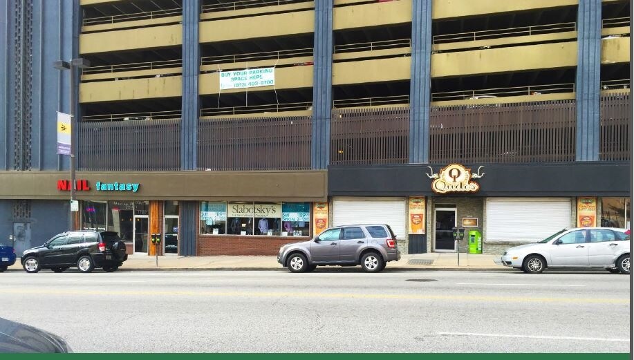 More Photos Of 1116-1120 Grand Blvd, Kansas City Storefront For Lease