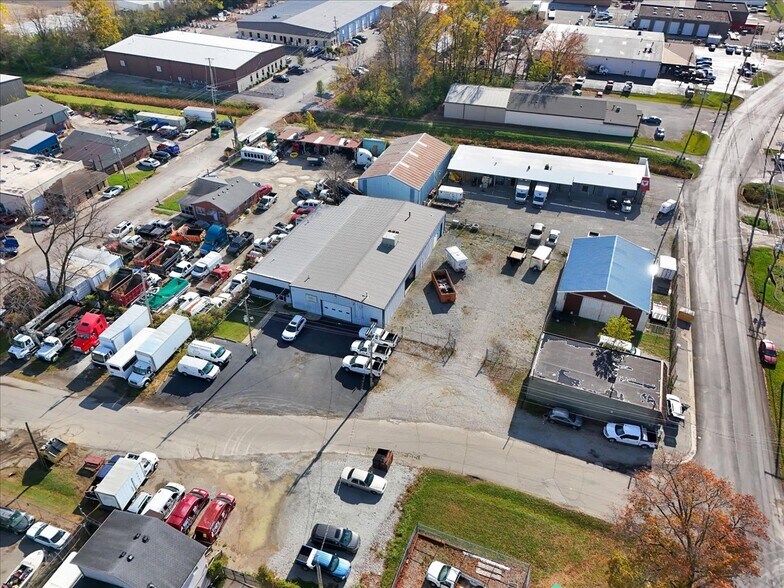 More Photos Of 1518 Petunia Ave, Louisville Warehouse For Sale