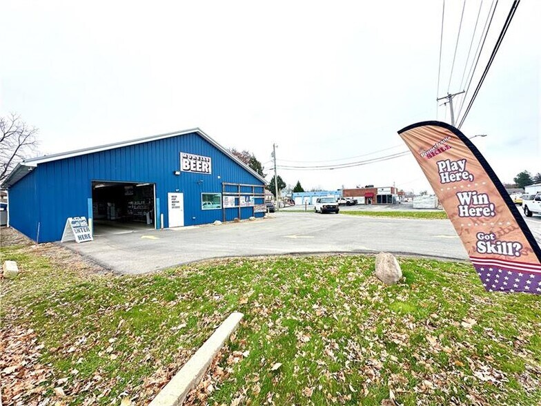 More Photos Of 1814 W State St, New Castle Convenience Store For Sale