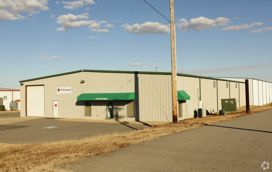 More Photos Of 170 Exchange Ave, Conway Warehouse For Lease