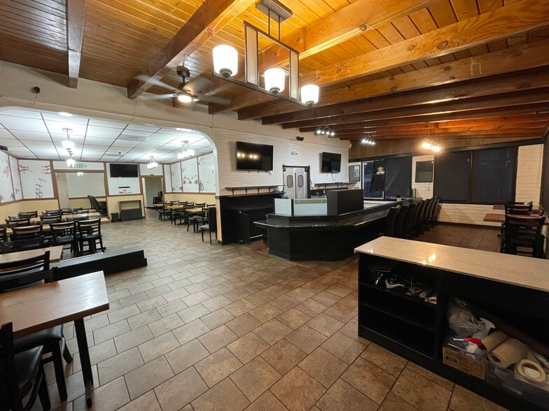 More Photos Of 5933-43 El Cajon Blvd, San Diego Storefront Retail Office For Sale