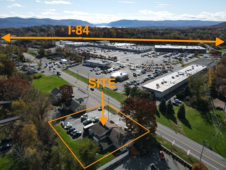 More Photos Of 56 N Plank Rd, Newburgh Freestanding For Sale