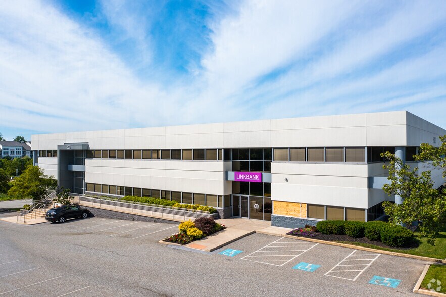 More Photos Of 600 Willowbrook Ln, West Chester Unknown For Sale