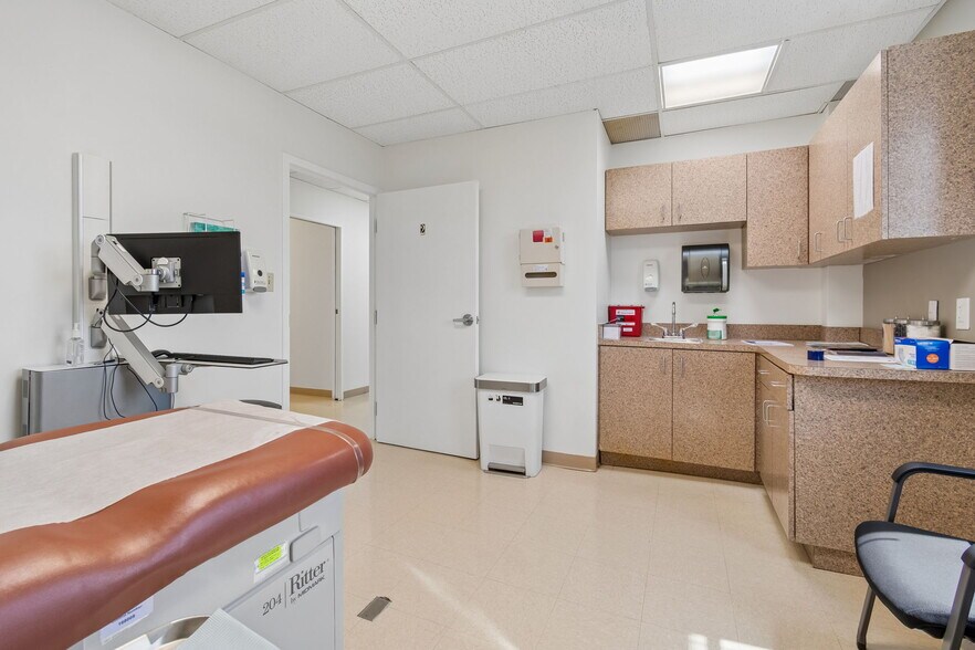 More Photos Of 4700-4708 N Habana Ave, Tampa Medical For Lease