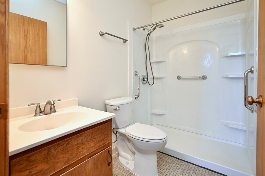 More Photos Of 157 W 3rd St, Winona Apartments For Sale