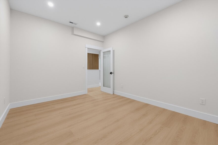 More Photos Of 572 Route 6, Mahopac Medical For Lease