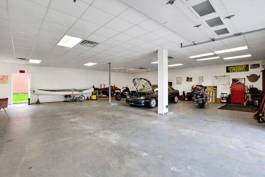 More Photos Of 269 Stone Schoolhouse Rd, Bloomingburg Warehouse For Sale