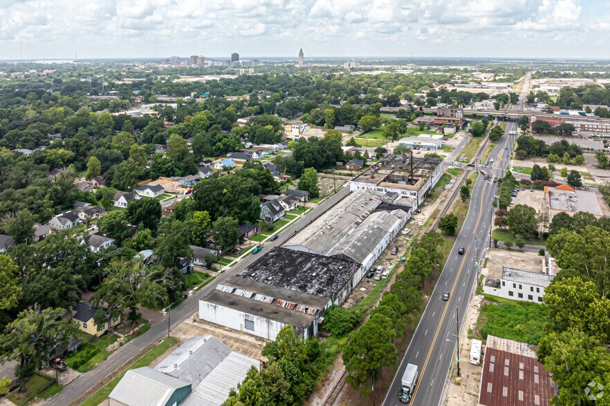 More Photos Of 2635 Monroe, Baton Rouge Manufacturing For Sale