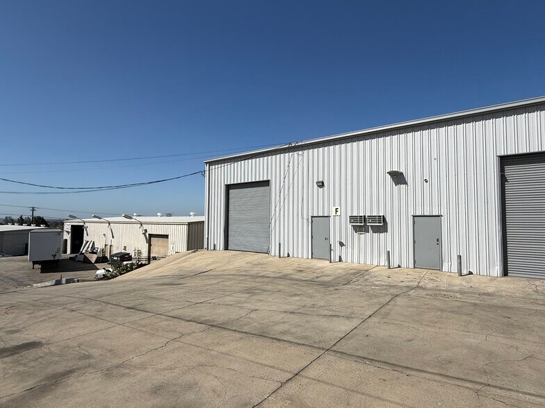 More Photos Of 9364 Jamacha Rd, Spring Valley Manufacturing For Lease