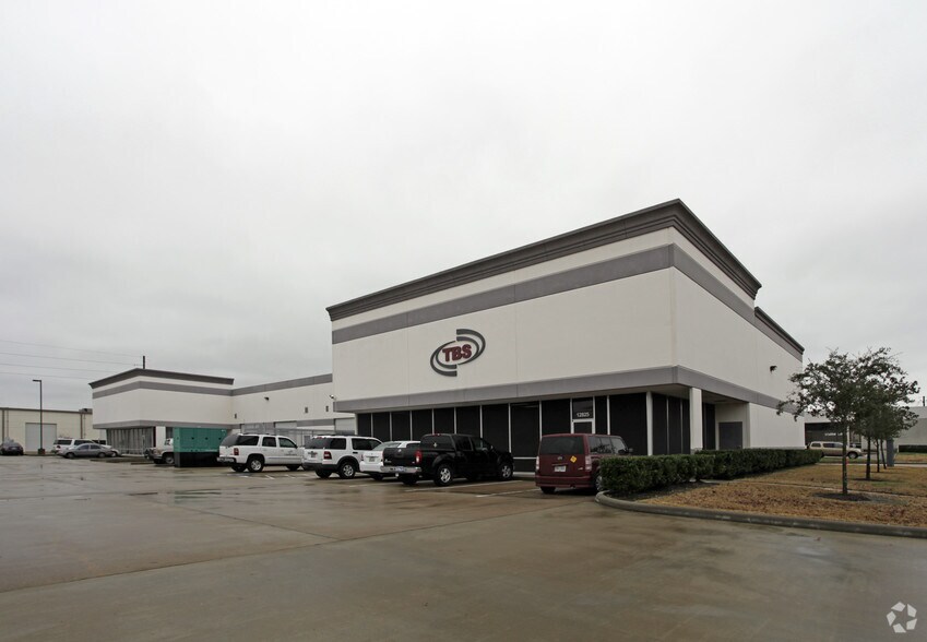 Primary Photo Of 12825 Trinity Dr, Stafford Warehouse For Sale