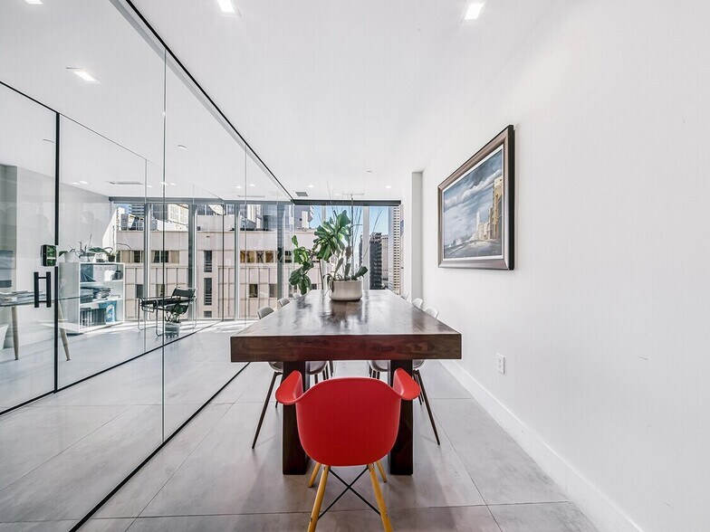 More Photos Of 150 SE 2nd Ave, Miami Office Residential For Sale