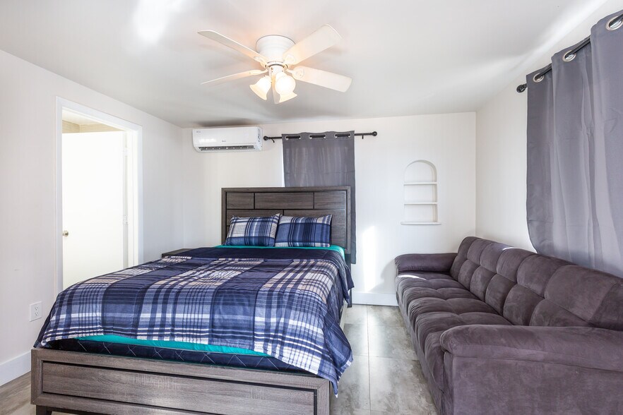 More Photos Of 345 Monroe St, Hollywood Apartments For Sale