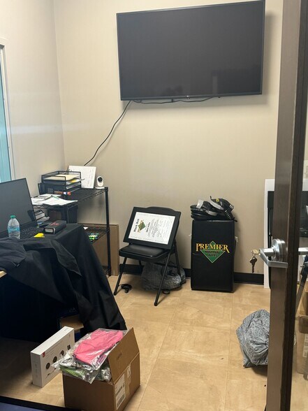 More Photos Of 64 Long Shoals Rd, Arden General Retail For Lease