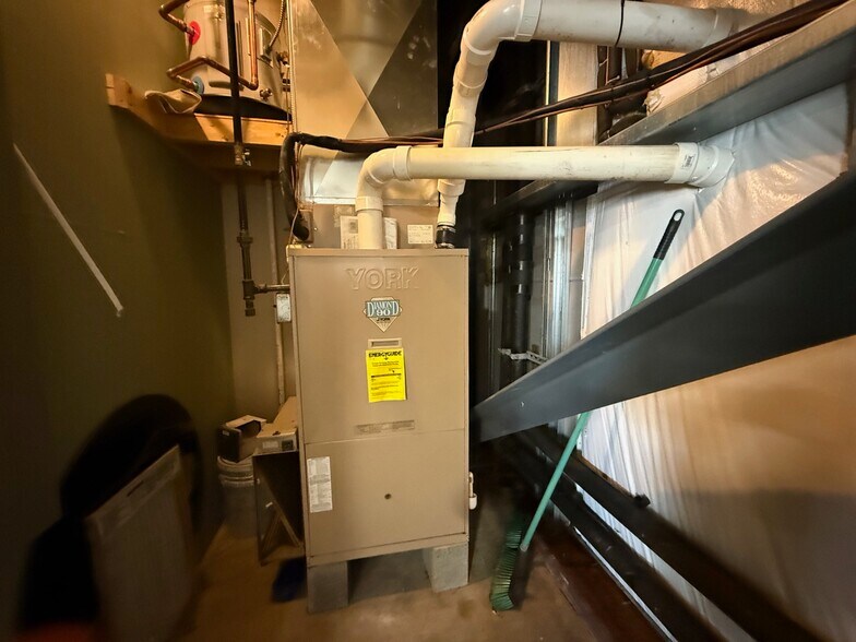 More Photos Of 3009 Wilmington Rd, New Castle General Retail For Lease